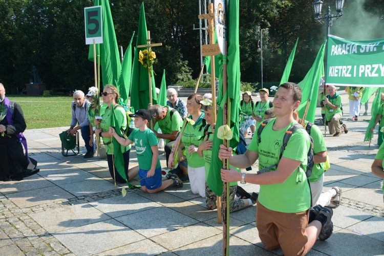 Wejście na Jasną Górę - część 3