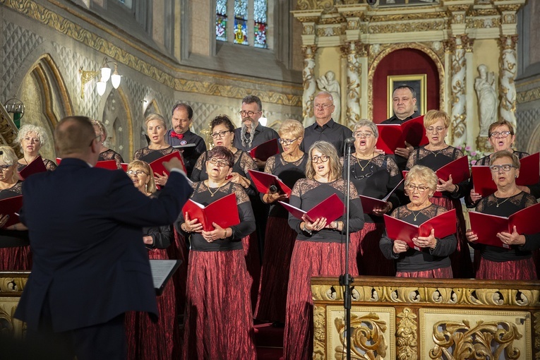 Chóry polonijne w Białogardzie, cz. 1