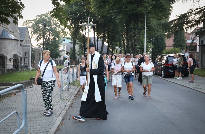 Ruda Śląska. Pątniczki z Kochłowic ruszyły o 5.30