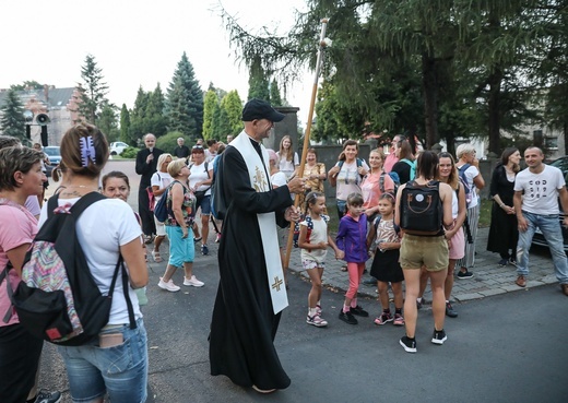 Ruda Śląska. Pątniczki z Kochłowic ruszyły o 5.30