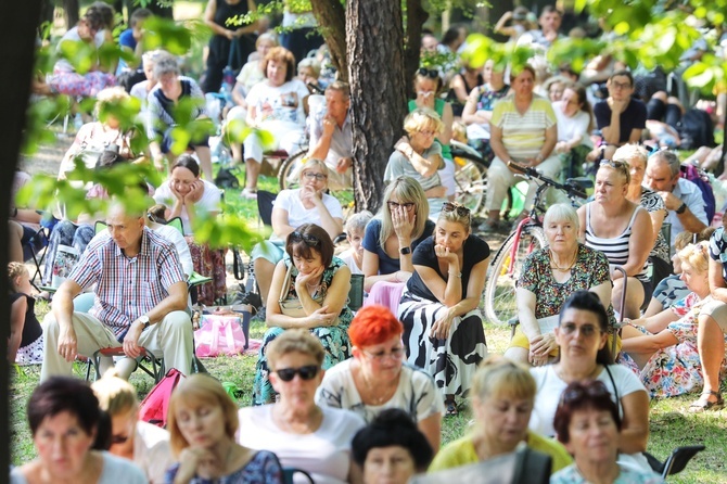 Piekary kobiet 2023. Procesja i powitanie pątniczek