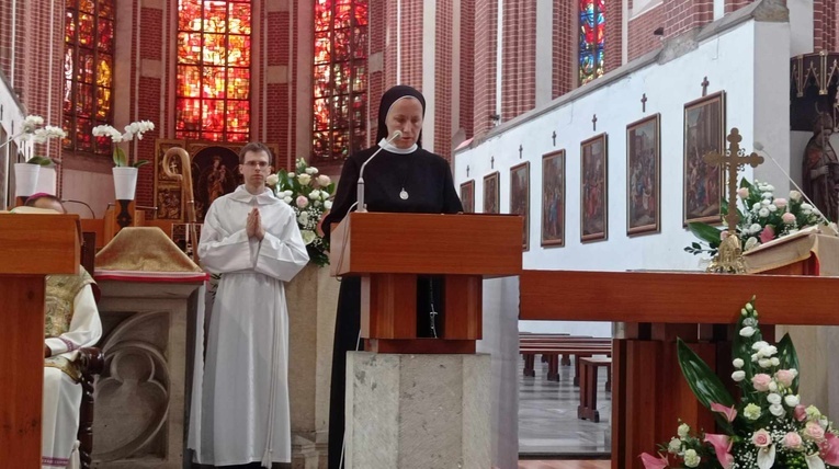 Srebrne jubileusze sióstr marianek świętowane w kościele na Piasku