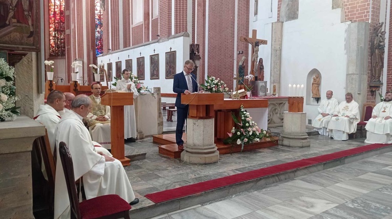 Srebrne jubileusze sióstr marianek świętowane w kościele na Piasku