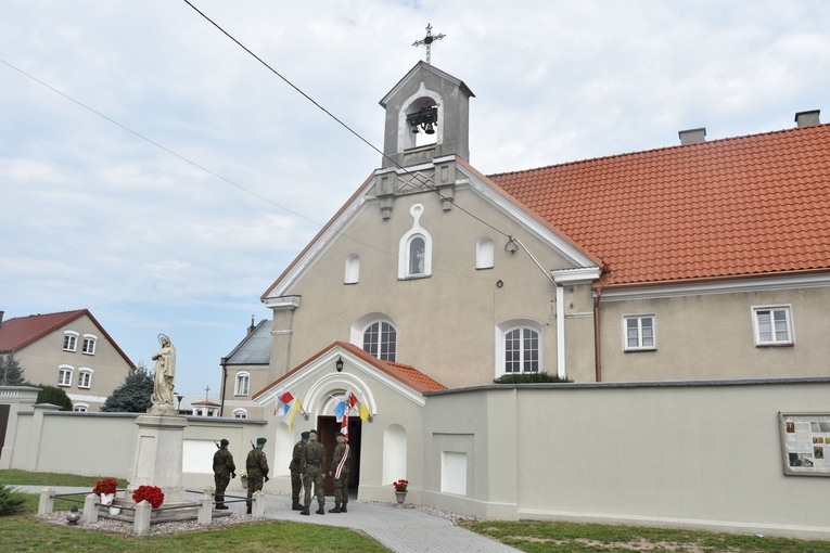 Przasnysz. Wprowadzenie relikwii bł. Marii Teresy Kowalskiej