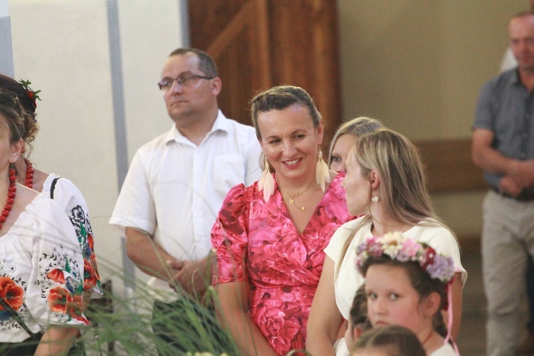 Wieńce z sanktuarium w Borkach