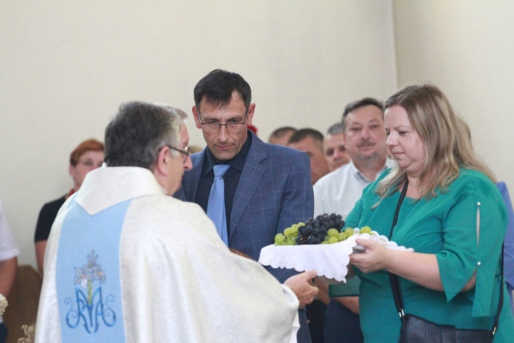 Wieńce z sanktuarium w Borkach