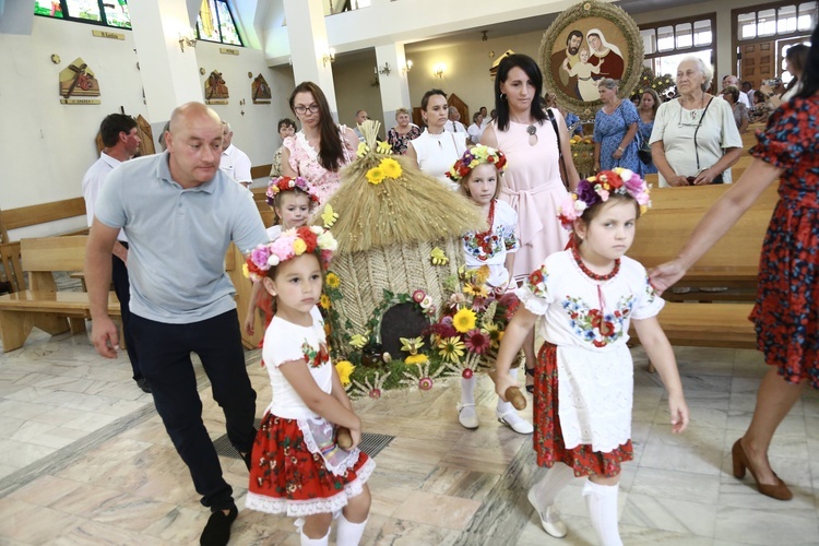 Wieńce z sanktuarium w Borkach