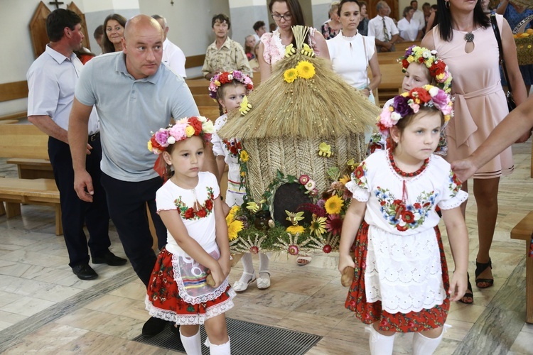 Wieńce z sanktuarium w Borkach