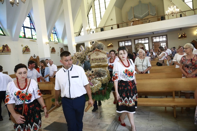 Wieńce z sanktuarium w Borkach