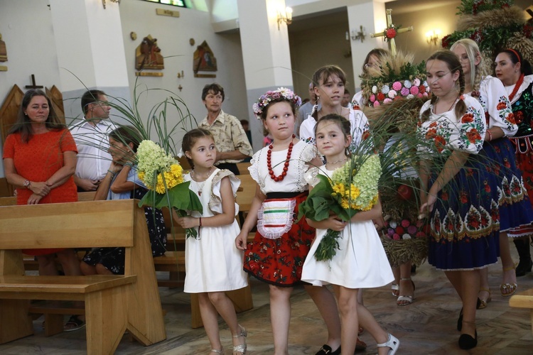 Wieńce z sanktuarium w Borkach