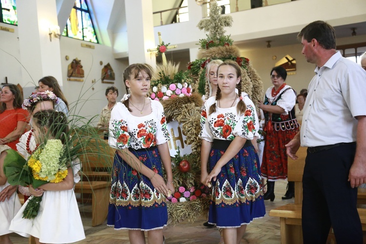 Wieńce z sanktuarium w Borkach