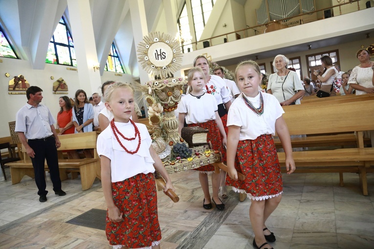 Wieńce z sanktuarium w Borkach