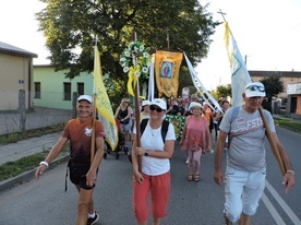 Z Żychlina do Matki Bożej Suserskiej przyszło ponad 400 osób.
