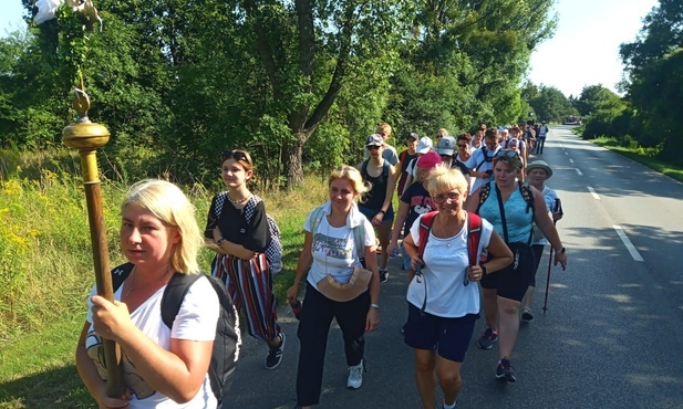 Chorzów. Pielgrzymi wyruszyli na Jasną Górę