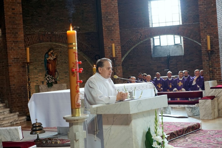 Pogrzeb śp. ks. infułata Pawła Pyrchały - cz. 1