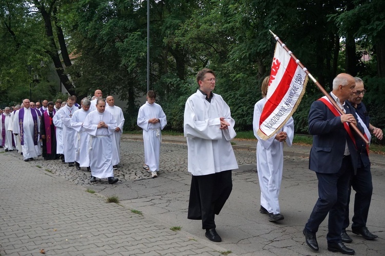 Pogrzeb śp. ks. infułata Pawła Pyrchały - cz. 2