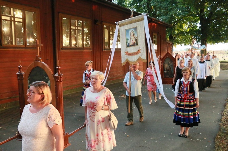 90 lat parafii w Jastkowie