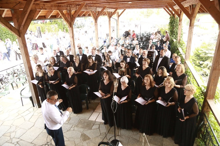 Niedziela w Pasierbcu