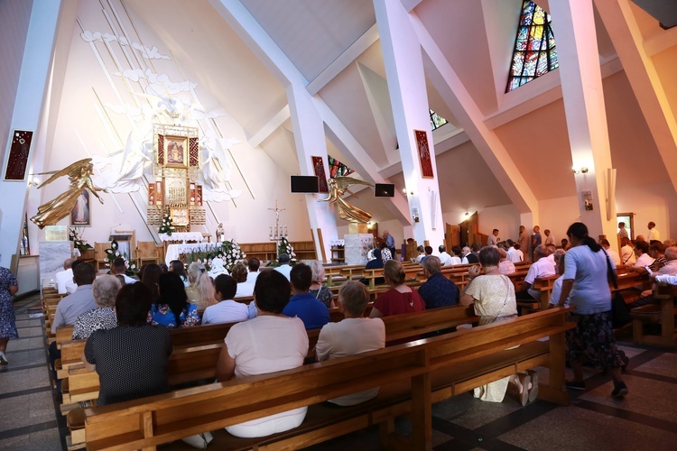 Niedziela w Pasierbcu