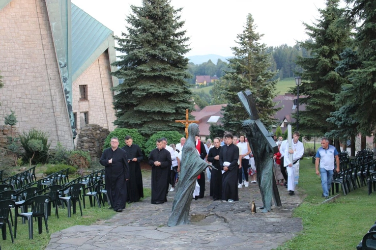 Pielgrzymka z Łąkty do Pasierbca