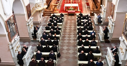 Świeccy we wspólnocie Kościoła