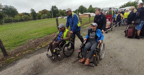 Legnica. Trzydniowa pielgrzymka osób z niepełnosprawnościami