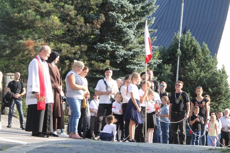 Wielogłowy. Droga Krzyżowa na Górę Kożuch