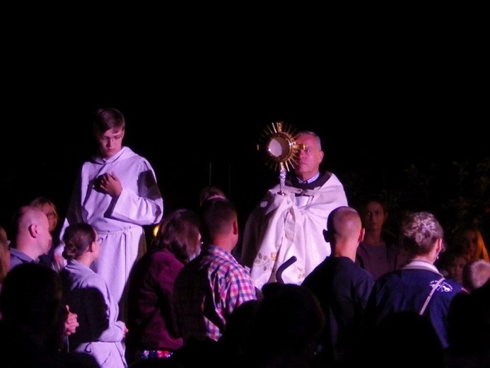 Modlitwa i koncert na roozpoczęcie odpustu Matki Bożej Pocieszenia