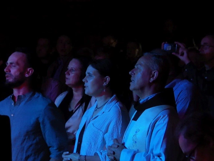 Modlitwa i koncert na roozpoczęcie odpustu Matki Bożej Pocieszenia