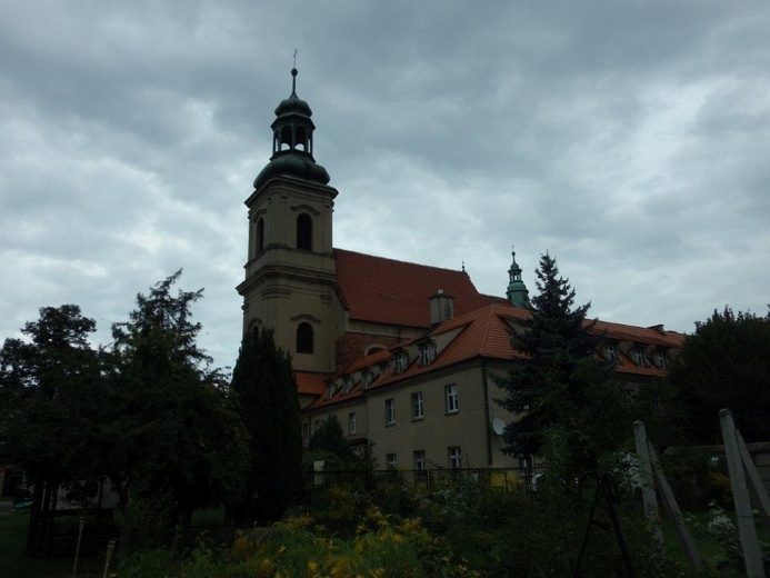 Modlitwa i koncert na roozpoczęcie odpustu Matki Bożej Pocieszenia