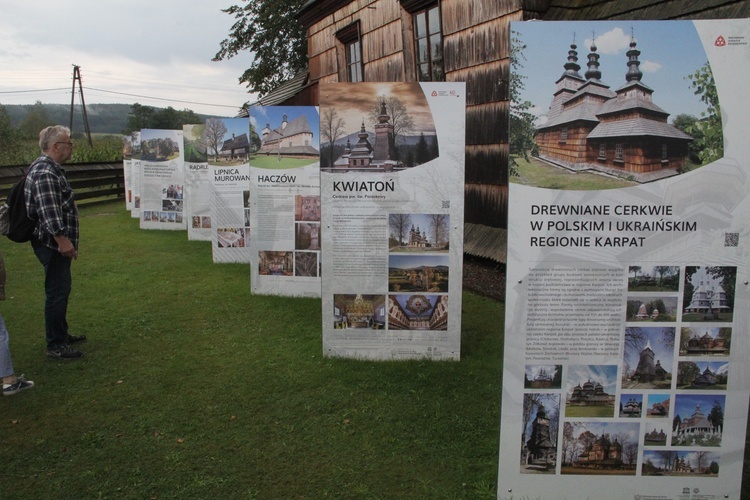 Kwiatoń. Cerkiew z listy UNESCO