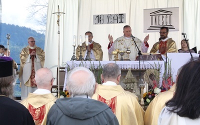 Dwa płuca Kwiatonia pozwalają oddychać pełnią Boga