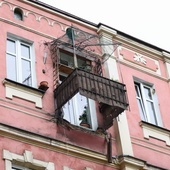 Sosnowiec. Będzie prokuratorskie śledztwo w sprawie zawalania się balkonu w kamienicy 
