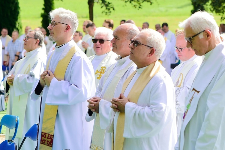 Gietrzwałd. Spotkanie kapłanów warmińskich