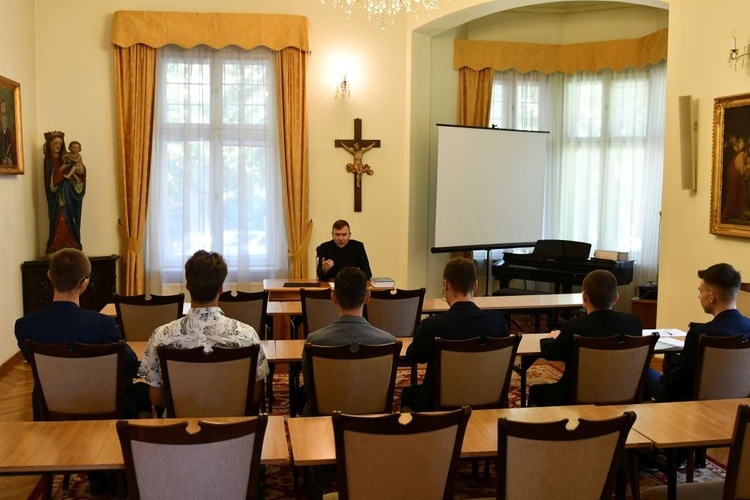 Wyższe Seminarium Duchowne W Gorzowie Wlkp Powiększy Się O Nowych 4945