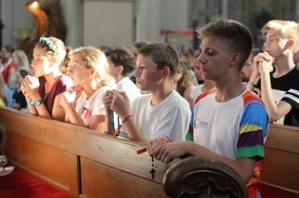 Młodzież włącza się w synod