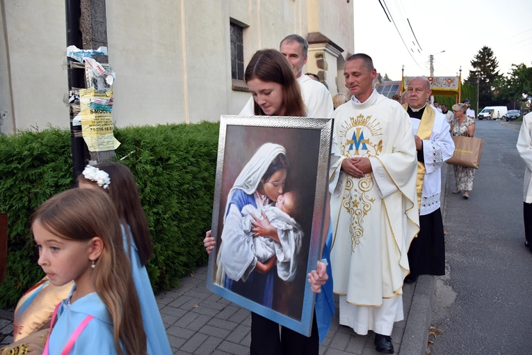 Odpust w parafii Narodzenia NMP w Smolcu