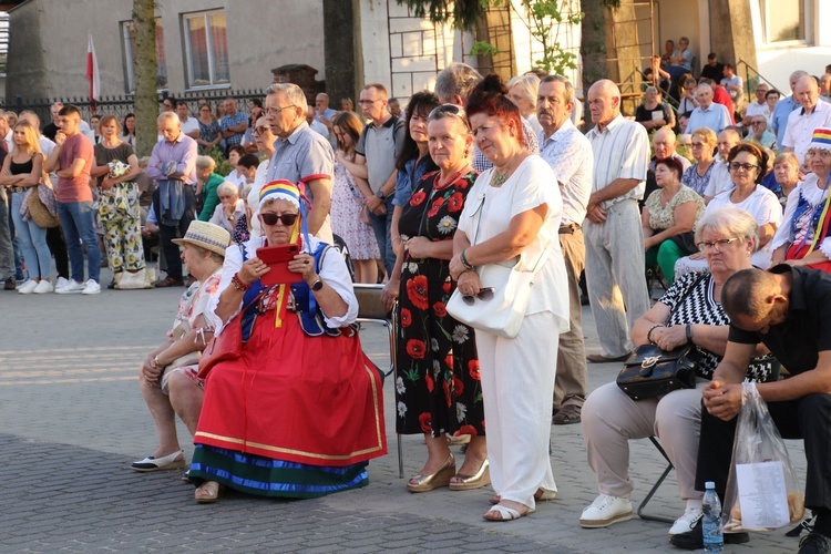 Do sanktuarium przybyli pątnicy z Mazowsza, Kujaw i ziemi dobrzyńskiej.