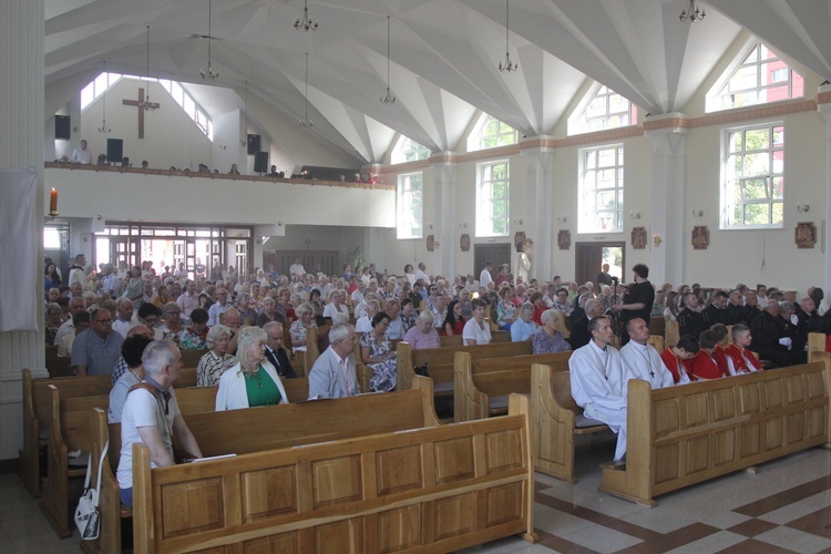 Poświęcenie nowej świątyni w Lubinie