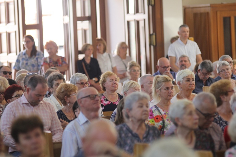 Poświęcenie nowej świątyni w Lubinie