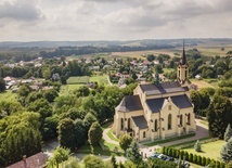 21 Żydów przetrwało wojnę dzięki mieszkańcom Markowej. Bohaterstwo Ulmów nie wzięło się znikąd