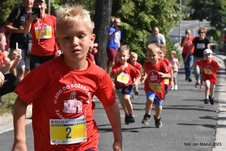 W Żaganiu pobiegli do Bożego Grobu