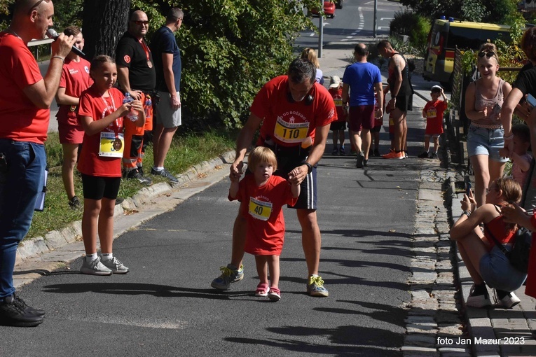 W Żaganiu pobiegli do Bożego Grobu