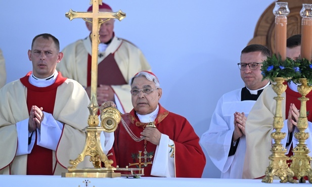 Kard. Semeraro: W męczeństwie błogosławionych szczególną rolę odgrywa dziecko, które Wiktoria nosiła w łonie