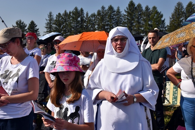 Beatyfikacja rodziny Ulmów w Markowej - pielgrzymi z całej Polski na Mszy św.