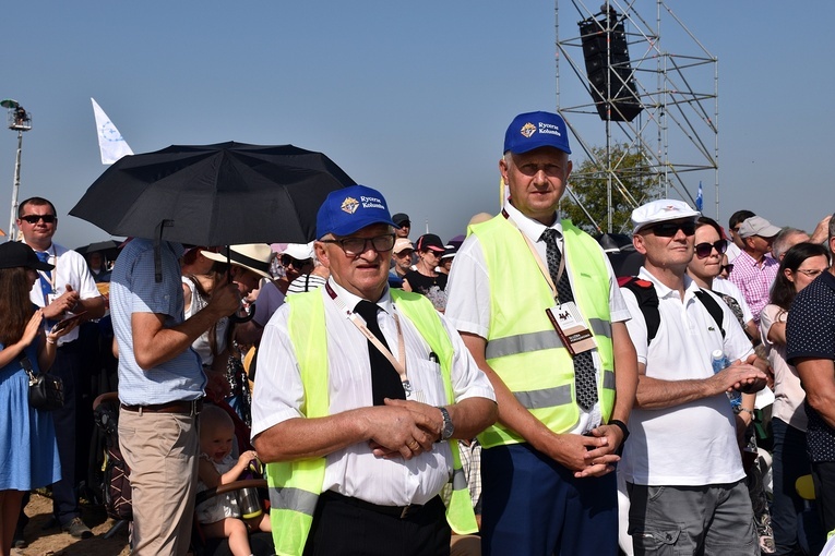 Beatyfikacja rodziny Ulmów w Markowej - pielgrzymi z całej Polski na Mszy św.