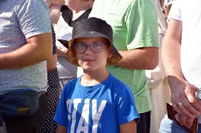 Beatyfikacja rodziny Ulmów w Markowej - pielgrzymi z całej Polski na Mszy św.