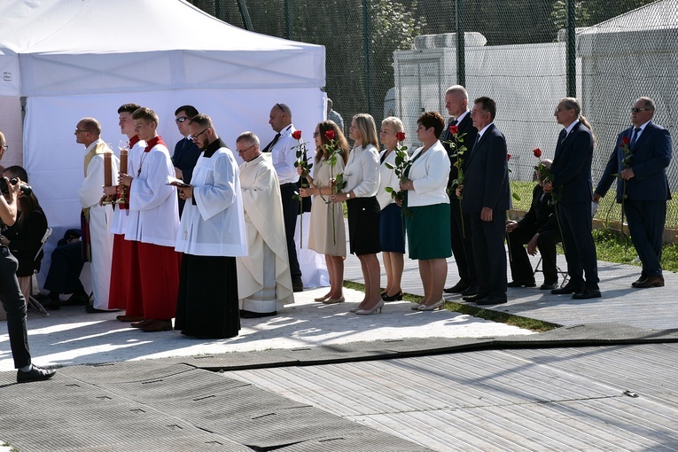 Beatyfikacja rodziny Ulmów w Markowej - pielgrzymi z całej Polski na Mszy św.