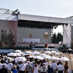 Beatyfikacja rodziny Ulmów w Markowej - pielgrzymi z całej Polski na Mszy św.