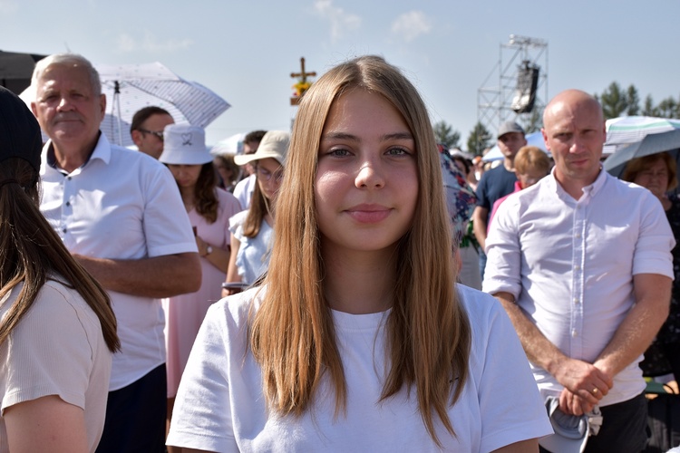 Beatyfikacja rodziny Ulmów w Markowej - pielgrzymi z całej Polski na Mszy św.